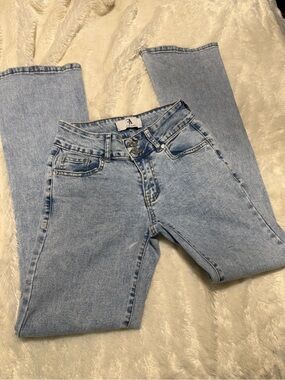 Flying Angel Light Wash Low-Rise Jeans